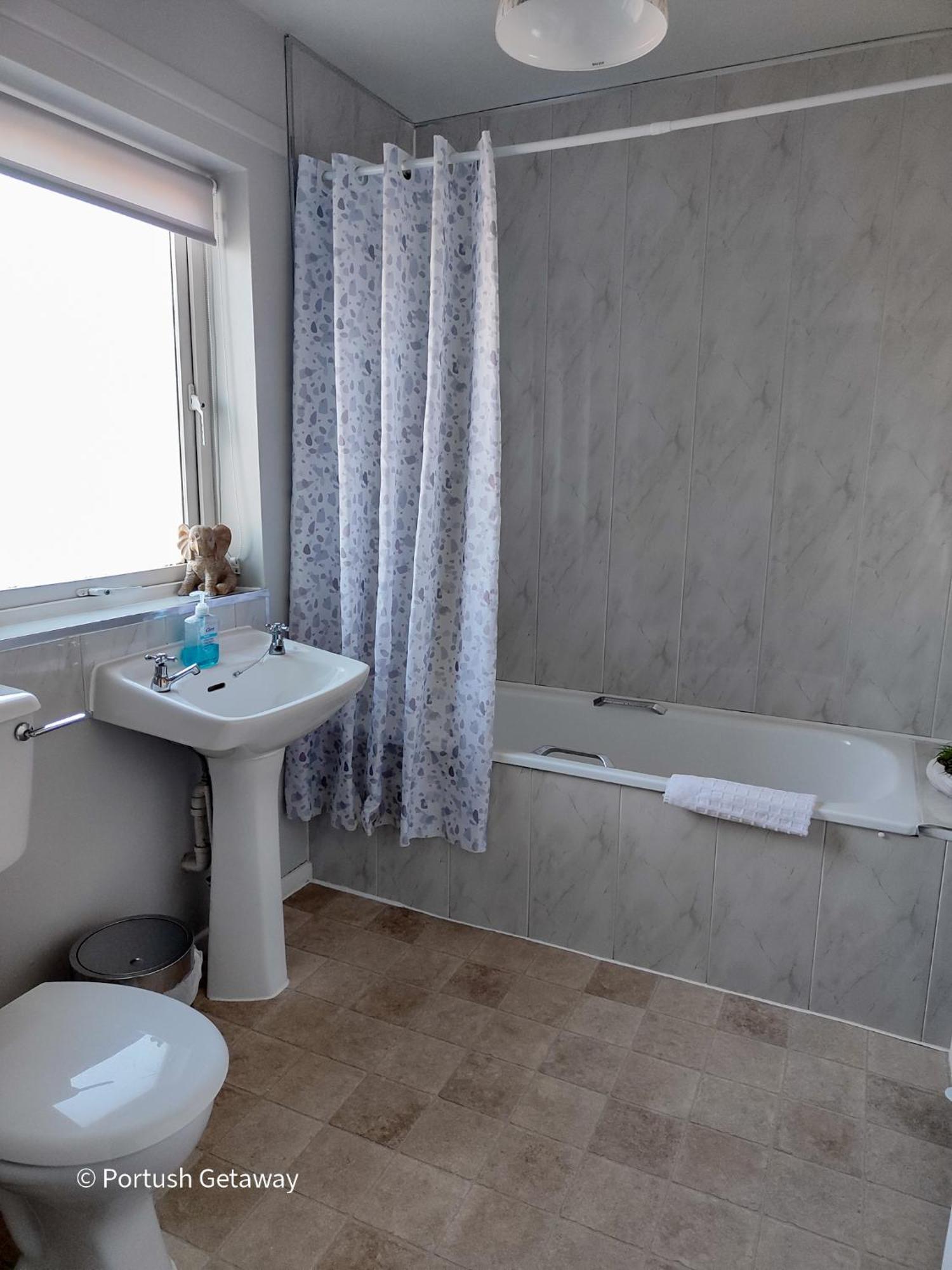 Portrush Getaway - Holiday Let Экстерьер фото